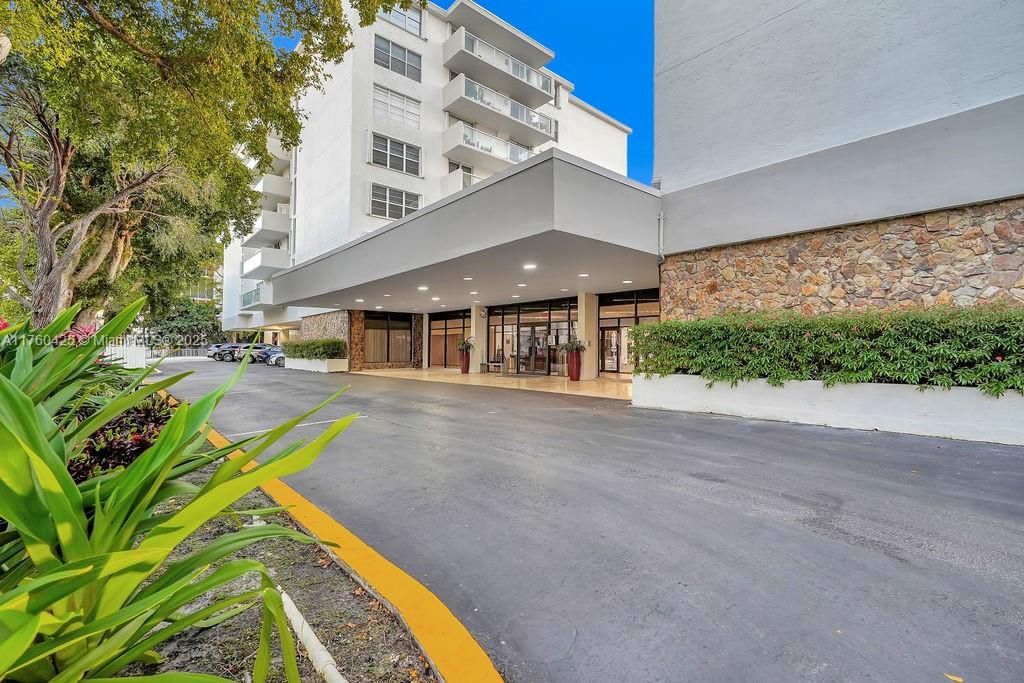 Vendido Recientemente: $599,000 (2 camas, 2 baños, 1484 Pies cuadrados)