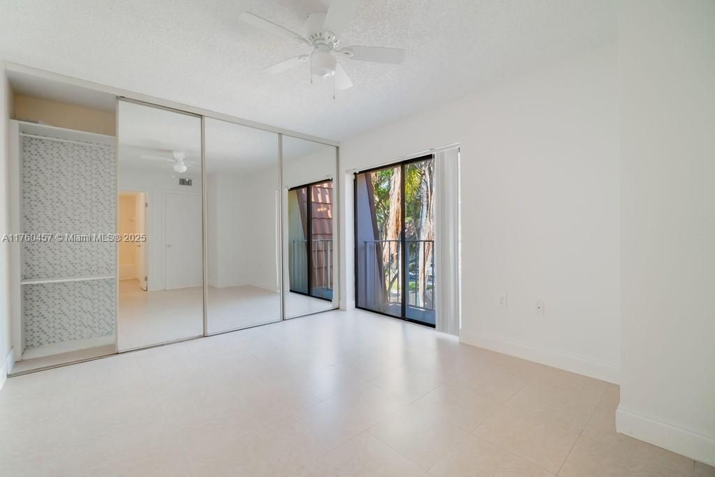 Recently Rented: $2,500 (2 beds, 2 baths, 1318 Square Feet)