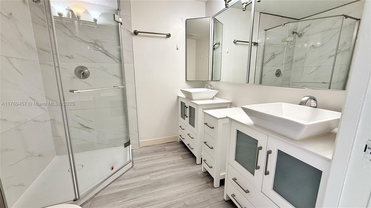 Recently Rented: $2,500 (2 beds, 2 baths, 1318 Square Feet)