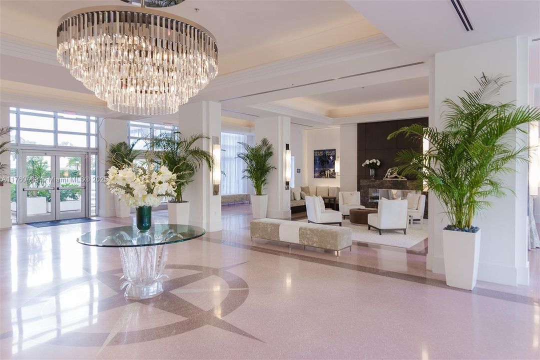 Recently Sold: $5,950,000 (3 beds, 3 baths, 2326 Square Feet)