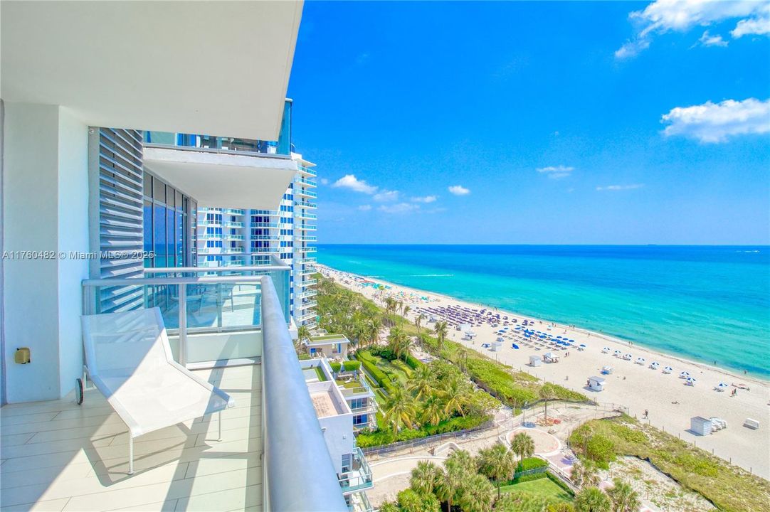 Recently Sold: $5,950,000 (3 beds, 3 baths, 2326 Square Feet)