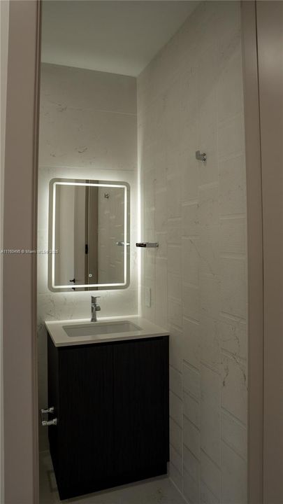 Recently Rented: $12,950 (4 beds, 5 baths, 2800 Square Feet)