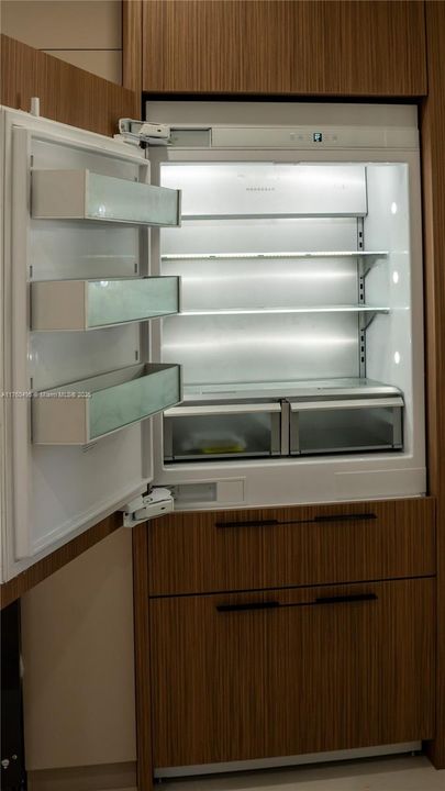 Recently Rented: $12,950 (4 beds, 5 baths, 2800 Square Feet)