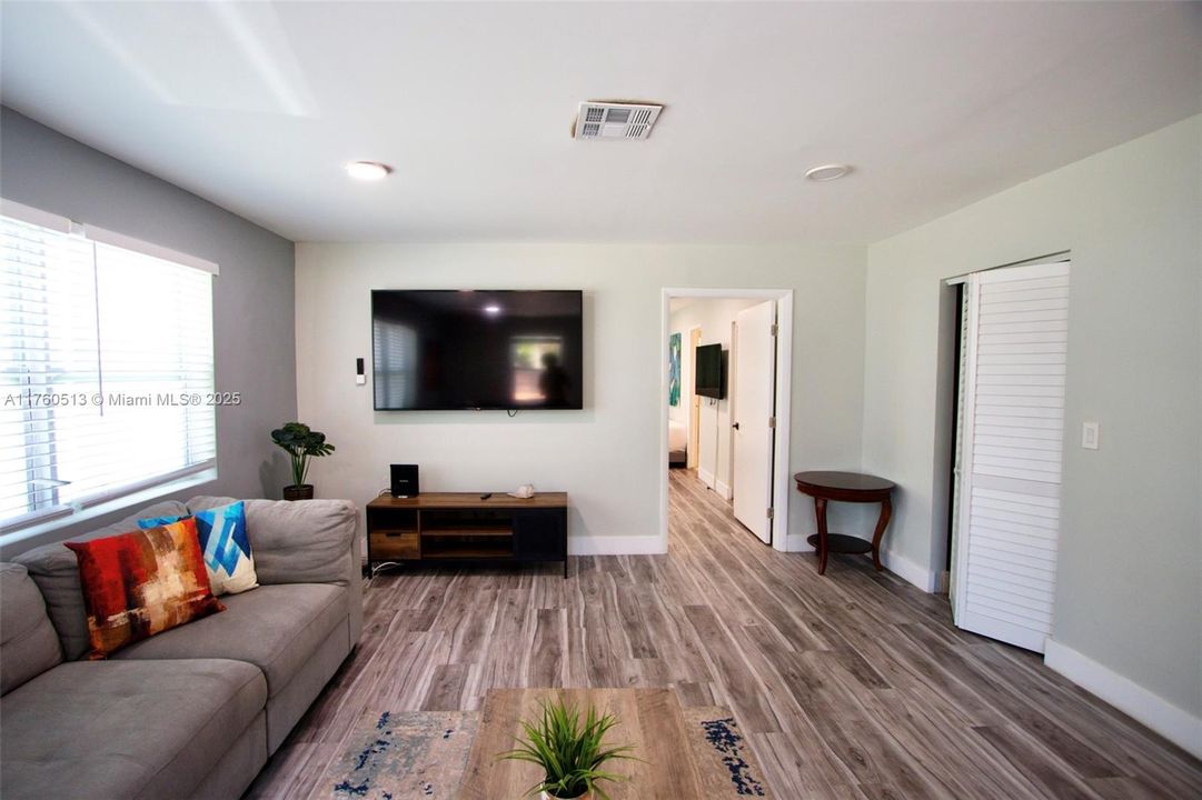 For Sale: $1,499,000 (4 beds, 2 baths, 0 Square Feet)