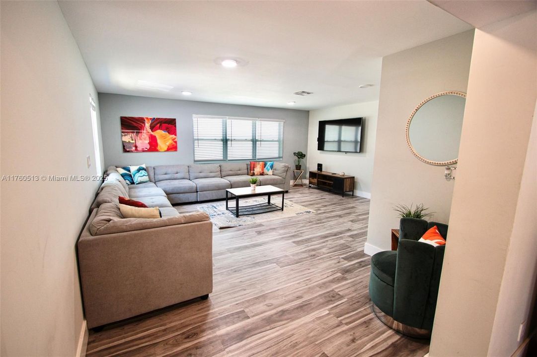 For Sale: $1,499,000 (4 beds, 2 baths, 0 Square Feet)