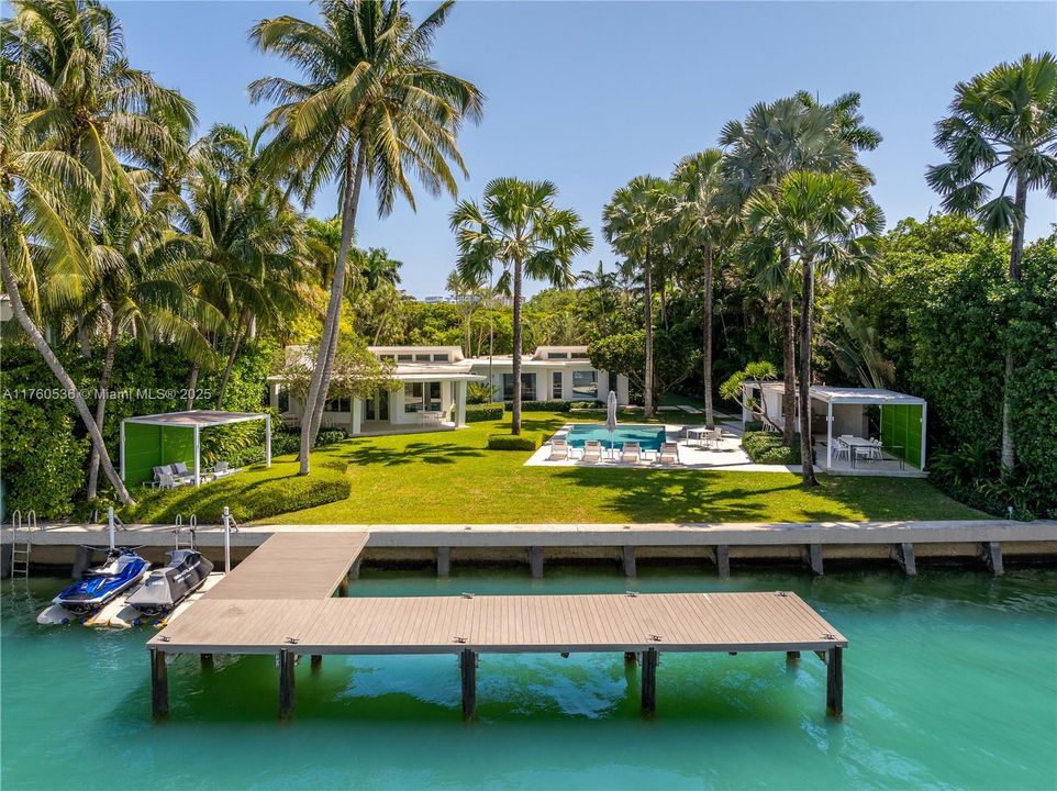 На продажу: $29,500,000 (4 спален, 4 ванн, 4494 Квадратных фут)