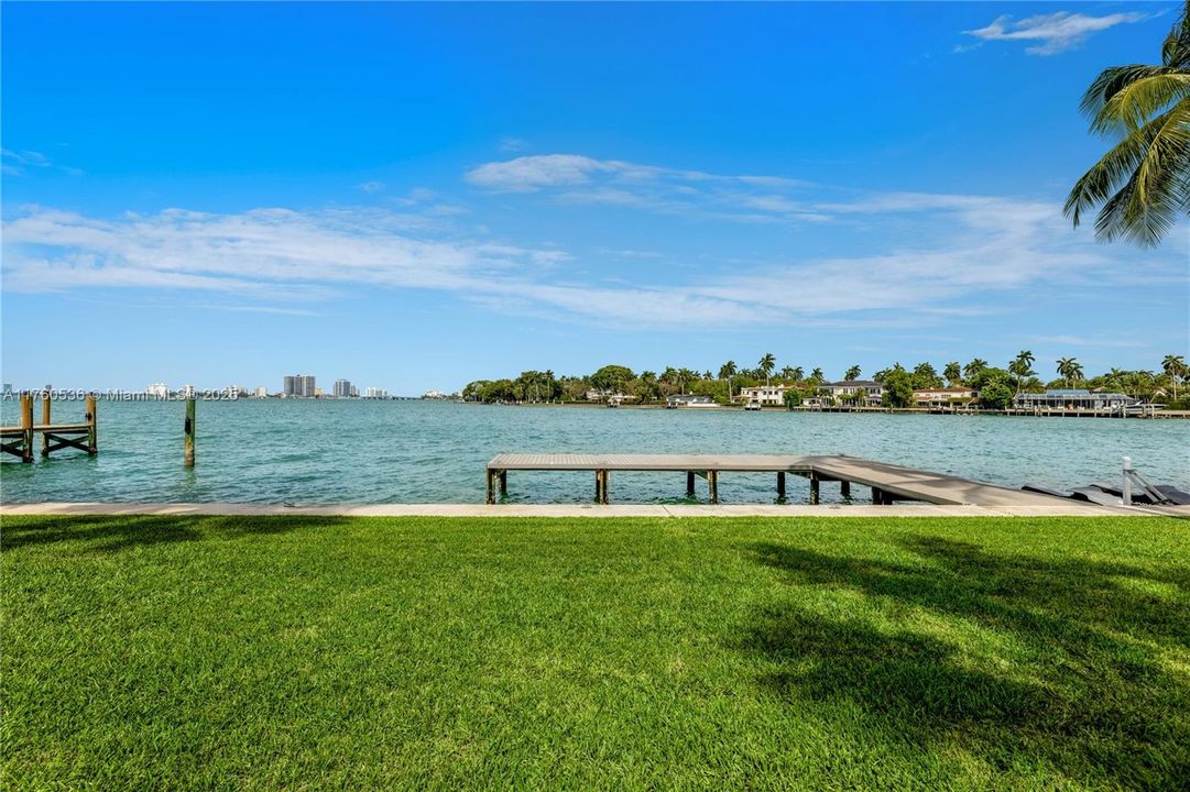 На продажу: $29,500,000 (4 спален, 4 ванн, 4494 Квадратных фут)