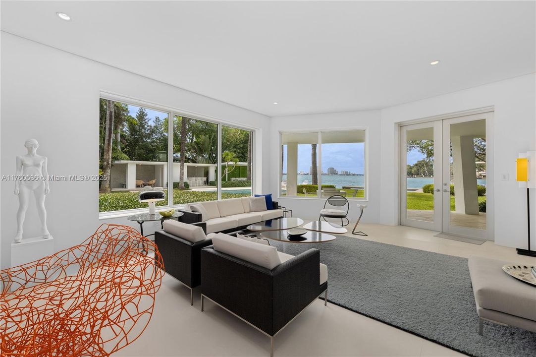 На продажу: $29,500,000 (4 спален, 4 ванн, 4494 Квадратных фут)