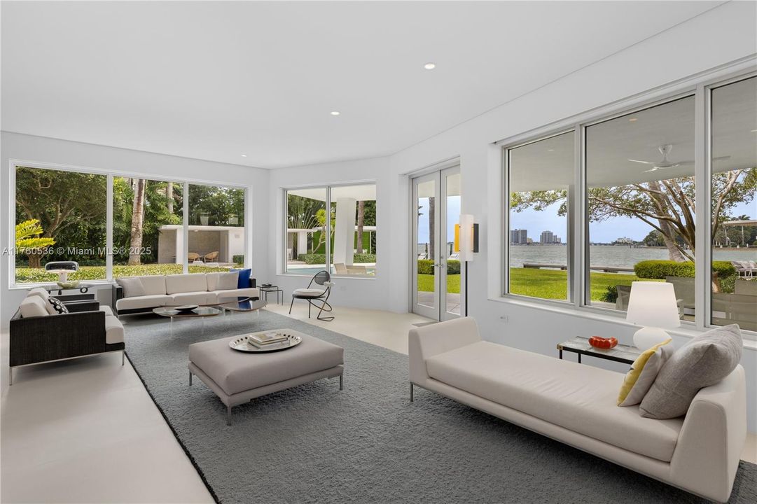 На продажу: $29,500,000 (4 спален, 4 ванн, 4494 Квадратных фут)