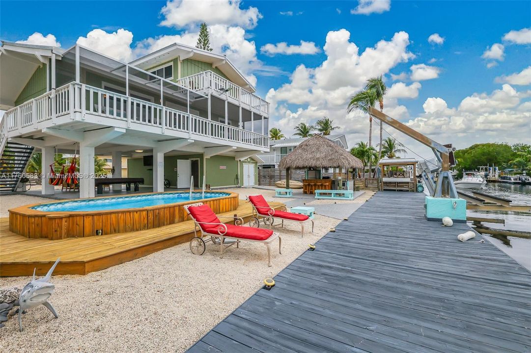 Recently Sold: $1,695,000 (3 beds, 2 baths, 1680 Square Feet)