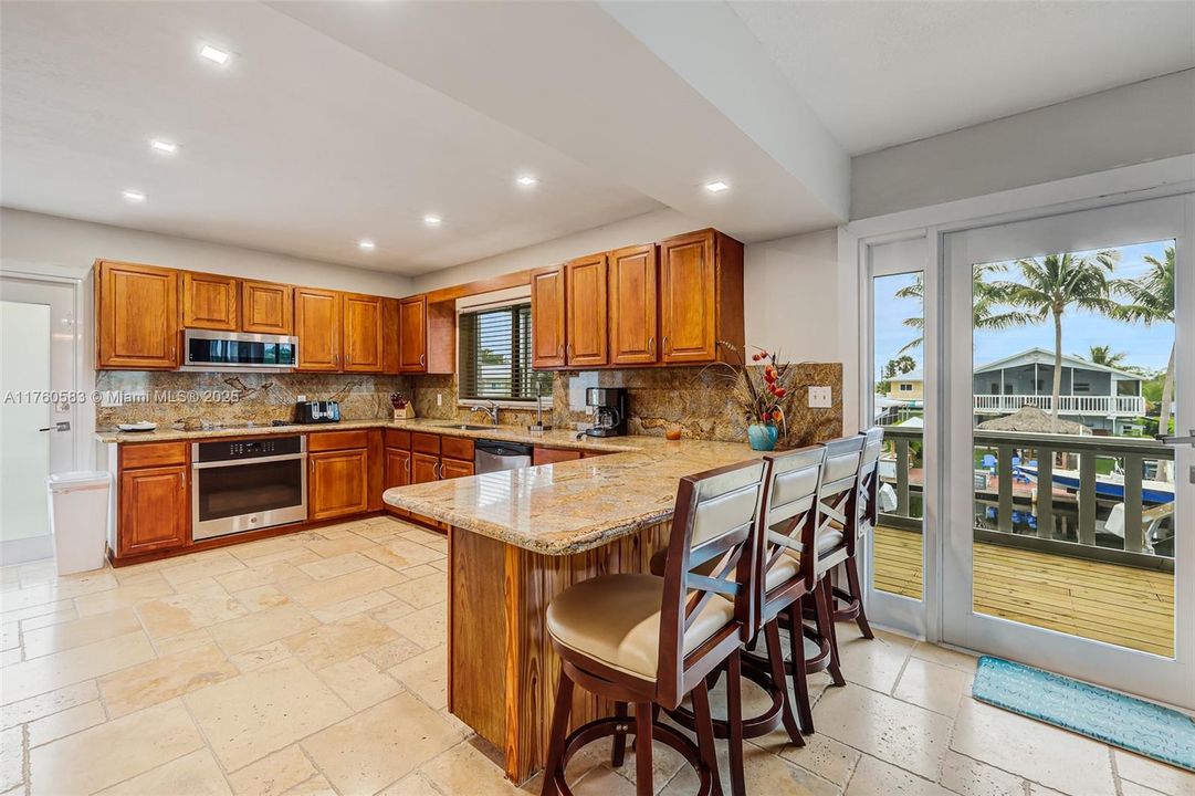 Recently Sold: $1,695,000 (3 beds, 2 baths, 1680 Square Feet)