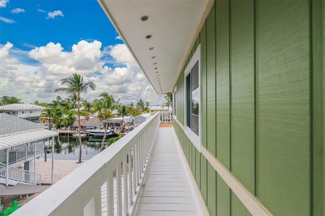 Recently Sold: $1,695,000 (3 beds, 2 baths, 1680 Square Feet)