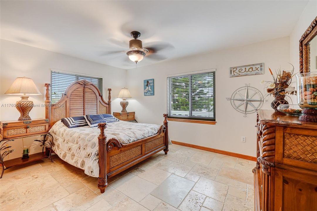 Recently Sold: $1,695,000 (3 beds, 2 baths, 1680 Square Feet)