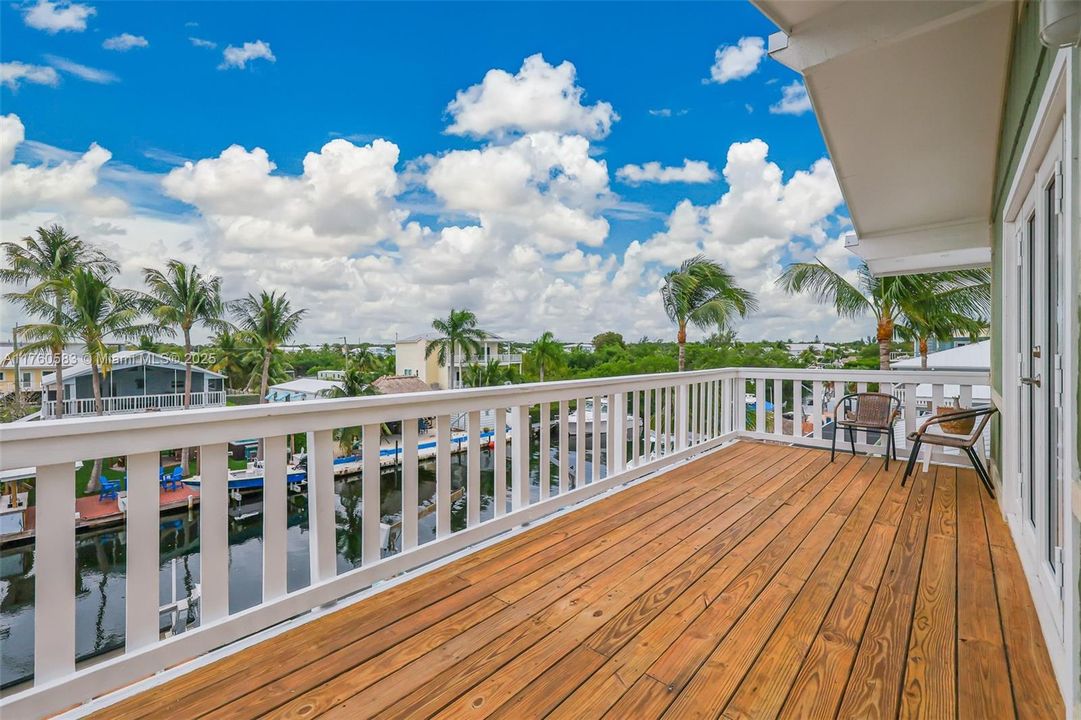 Recently Sold: $1,695,000 (3 beds, 2 baths, 1680 Square Feet)