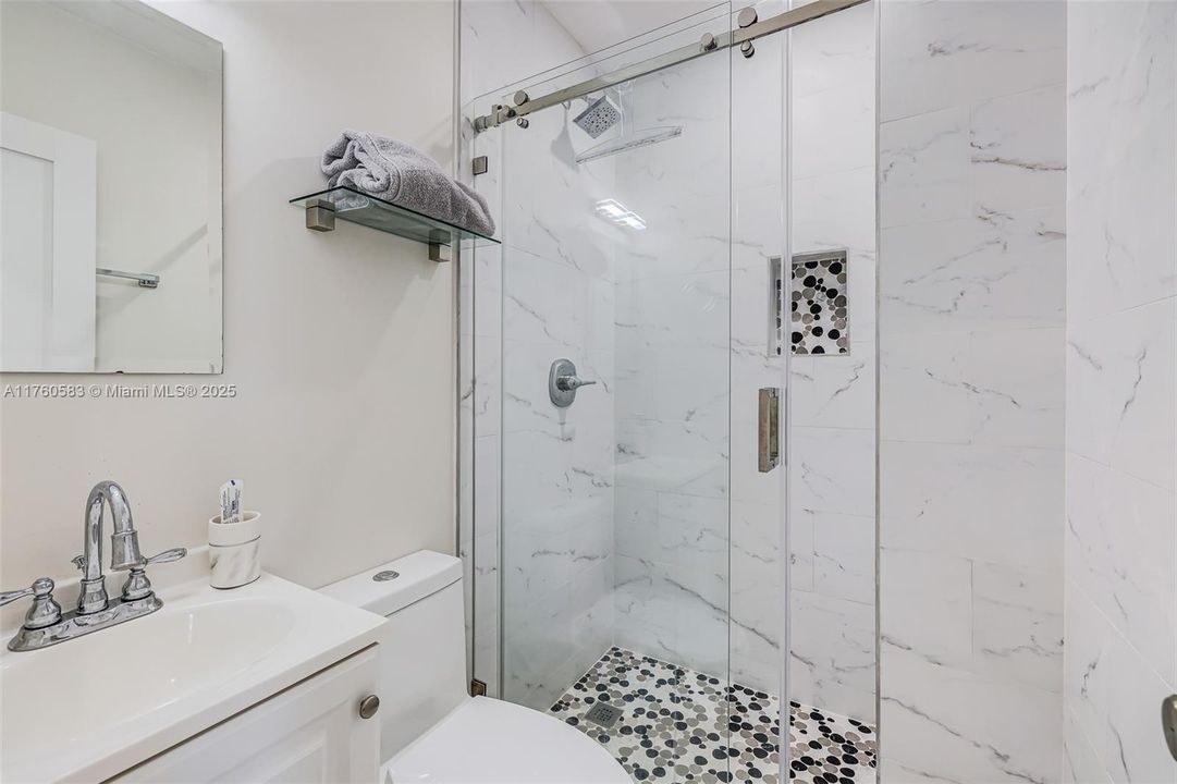 Recently Sold: $1,695,000 (3 beds, 2 baths, 1680 Square Feet)