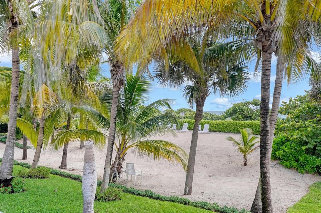 Recently Sold: $789,900 (2 beds, 2 baths, 1590 Square Feet)