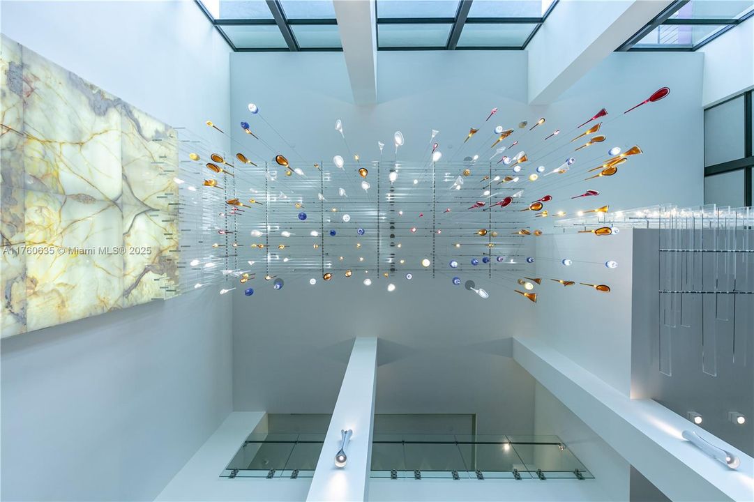 最近售出: $890,000 (2 贝兹, 2 浴室, 1895 平方英尺)