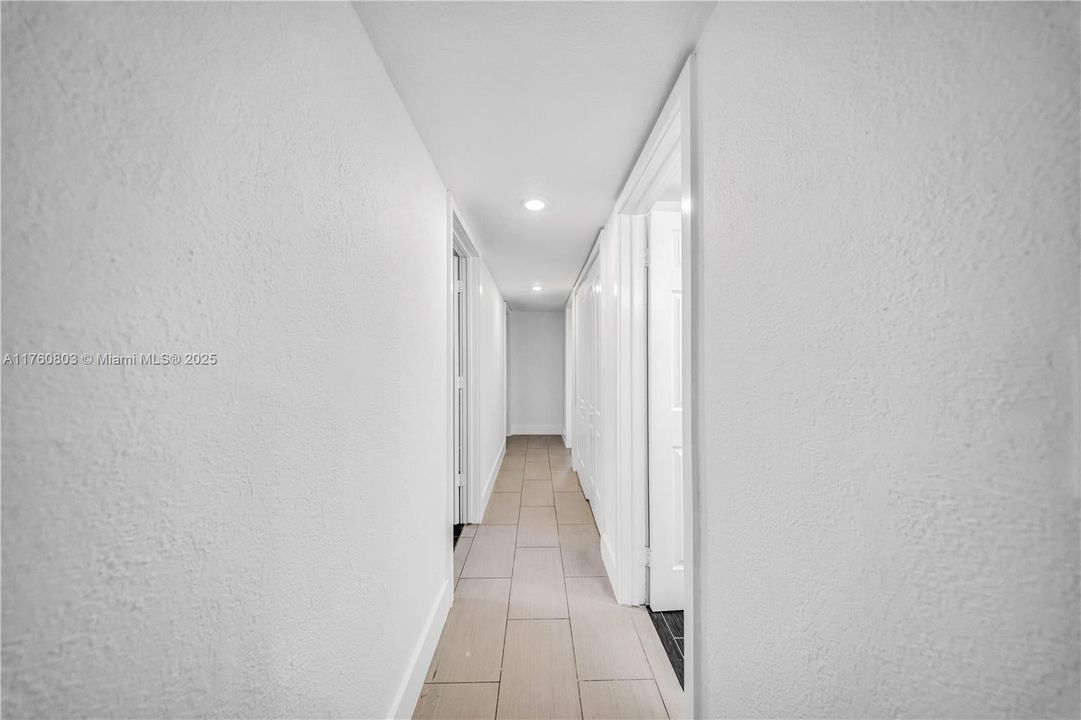 Recently Sold: $304,999 (3 beds, 2 baths, 1230 Square Feet)