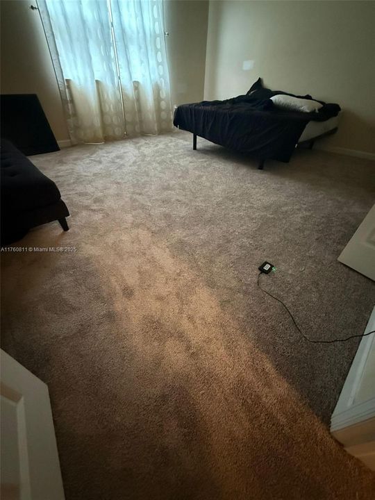 最近售出: $647,000 (5 贝兹, 3 浴室, 2916 平方英尺)