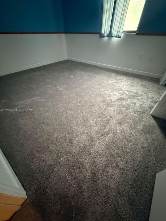 最近售出: $647,000 (5 贝兹, 3 浴室, 2916 平方英尺)