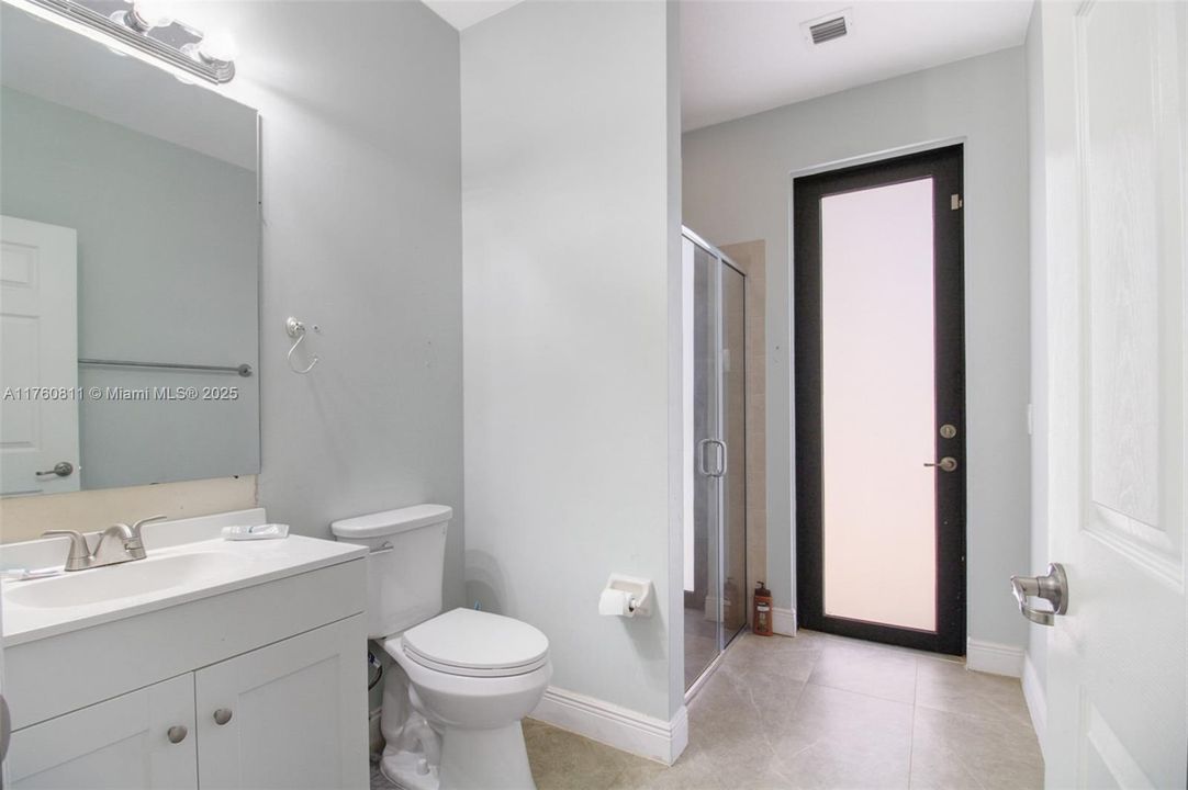 最近售出: $647,000 (5 贝兹, 3 浴室, 2916 平方英尺)