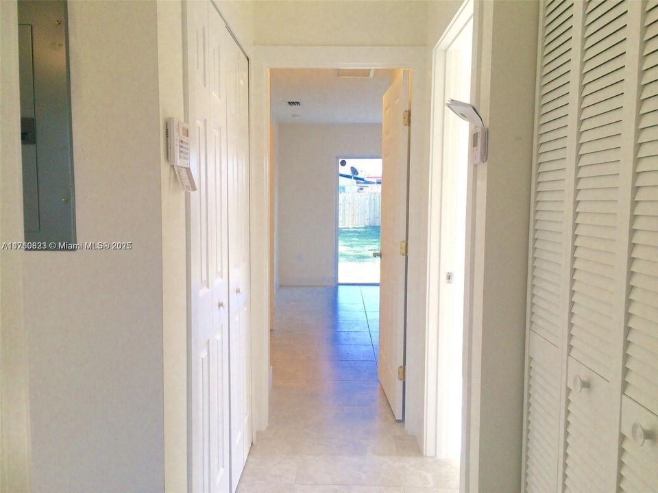 Recently Sold: $599,000 (4 beds, 2 baths, 1525 Square Feet)