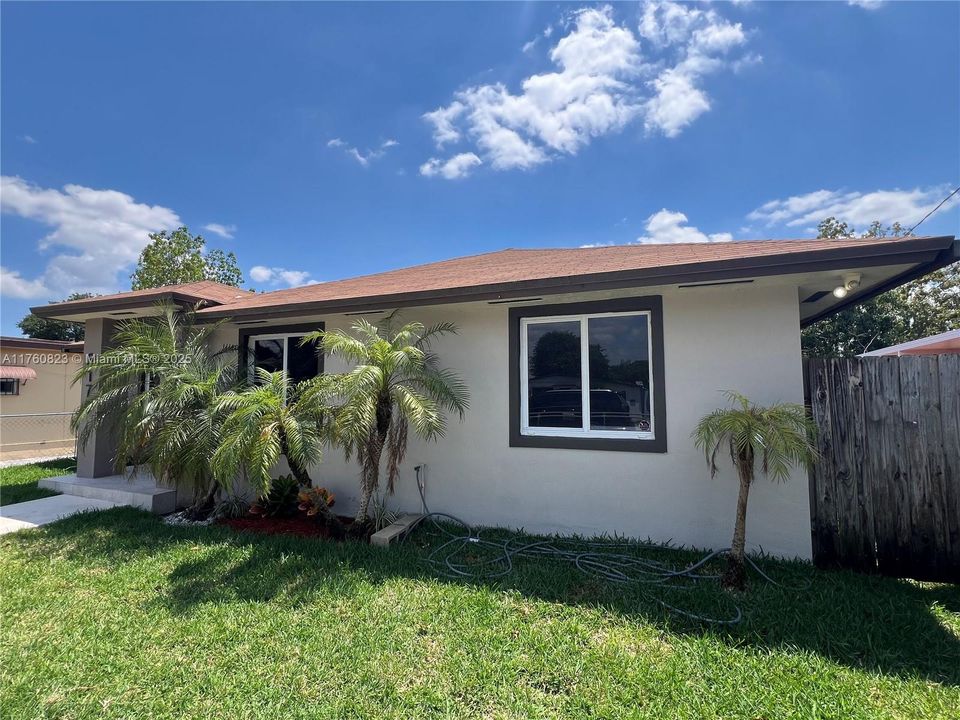 Recently Sold: $599,000 (4 beds, 2 baths, 1525 Square Feet)