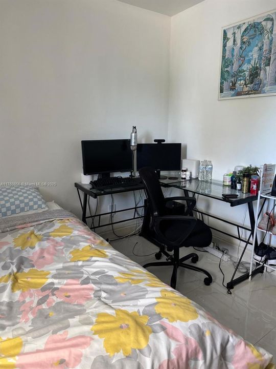 Недавно продано: $649,000 (5 спален, 3 ванн, 1080 Квадратных фут)