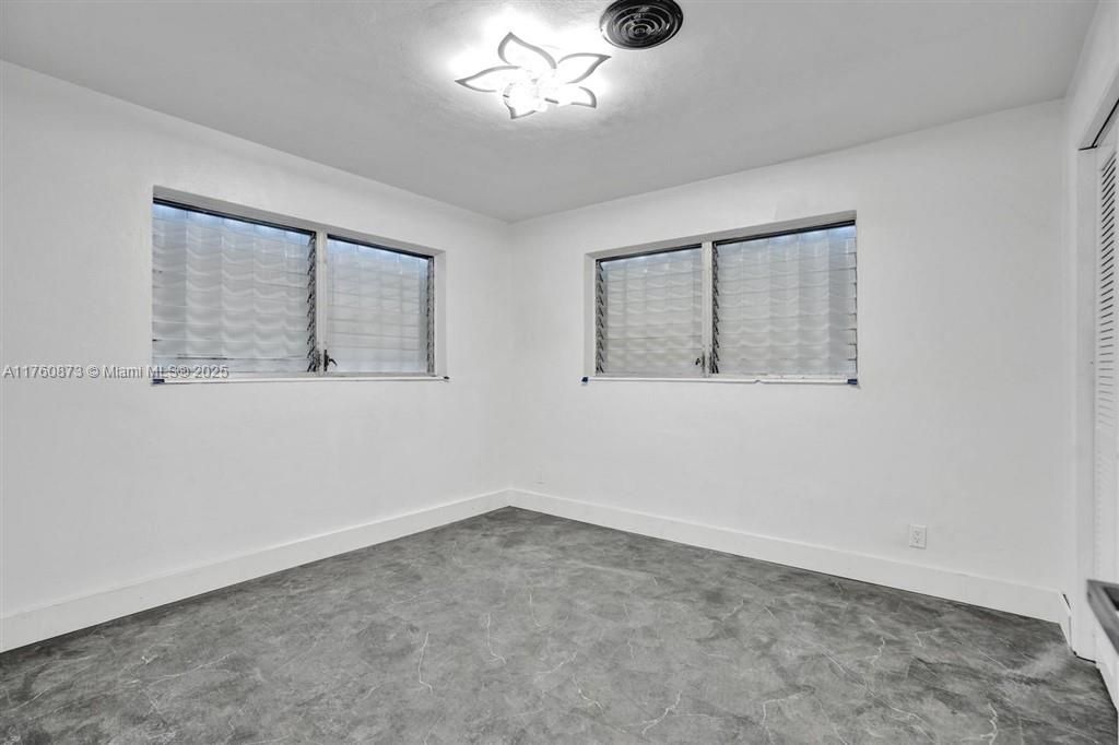 Recently Sold: $519,900 (4 beds, 2 baths, 2022 Square Feet)