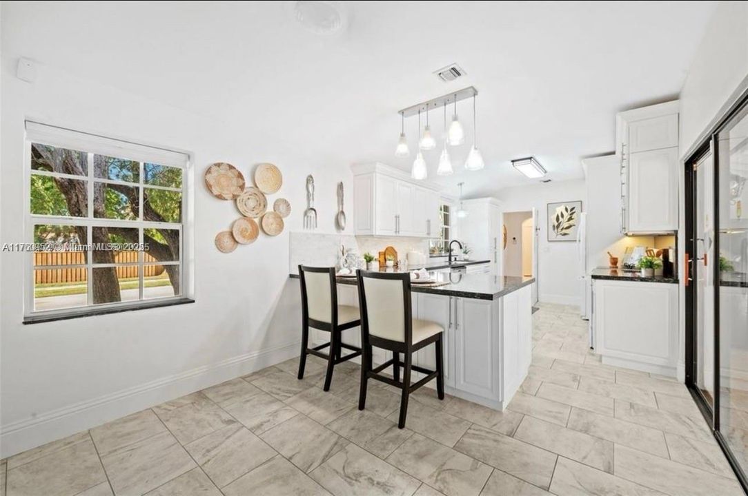 Недавно арендовано: $7,000 (3 спален, 2 ванн, 2588 Квадратных фут)