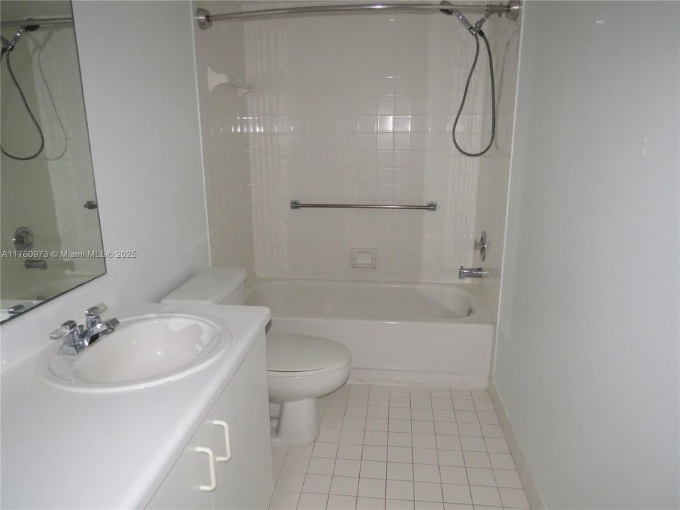 For Sale: $157,750 (2 beds, 2 baths, 1080 Square Feet)