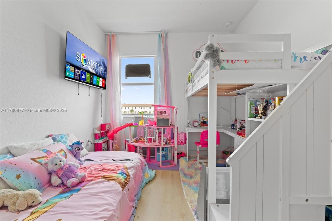 For Sale: $635,000 (4 beds, 2 baths, 1820 Square Feet)