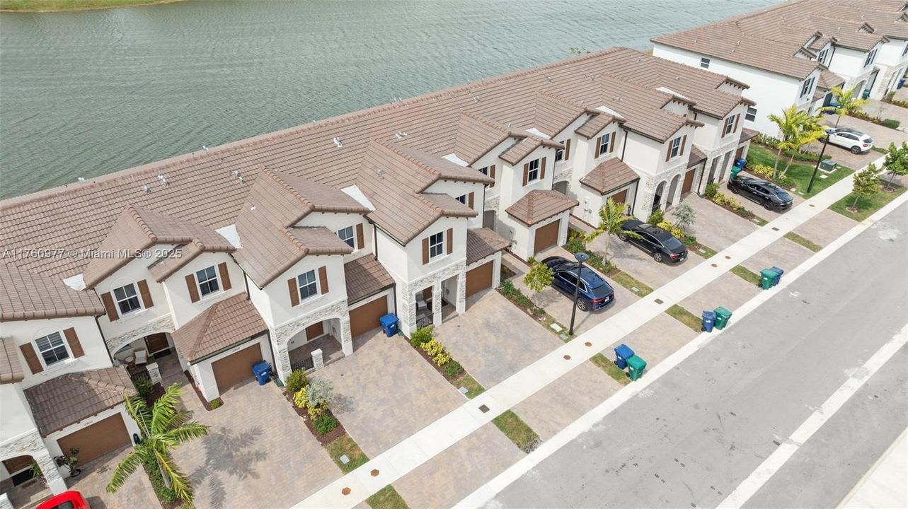 For Sale: $635,000 (4 beds, 2 baths, 1820 Square Feet)