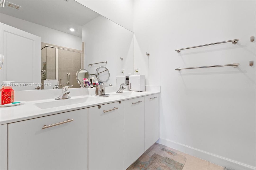 For Sale: $635,000 (4 beds, 2 baths, 1820 Square Feet)