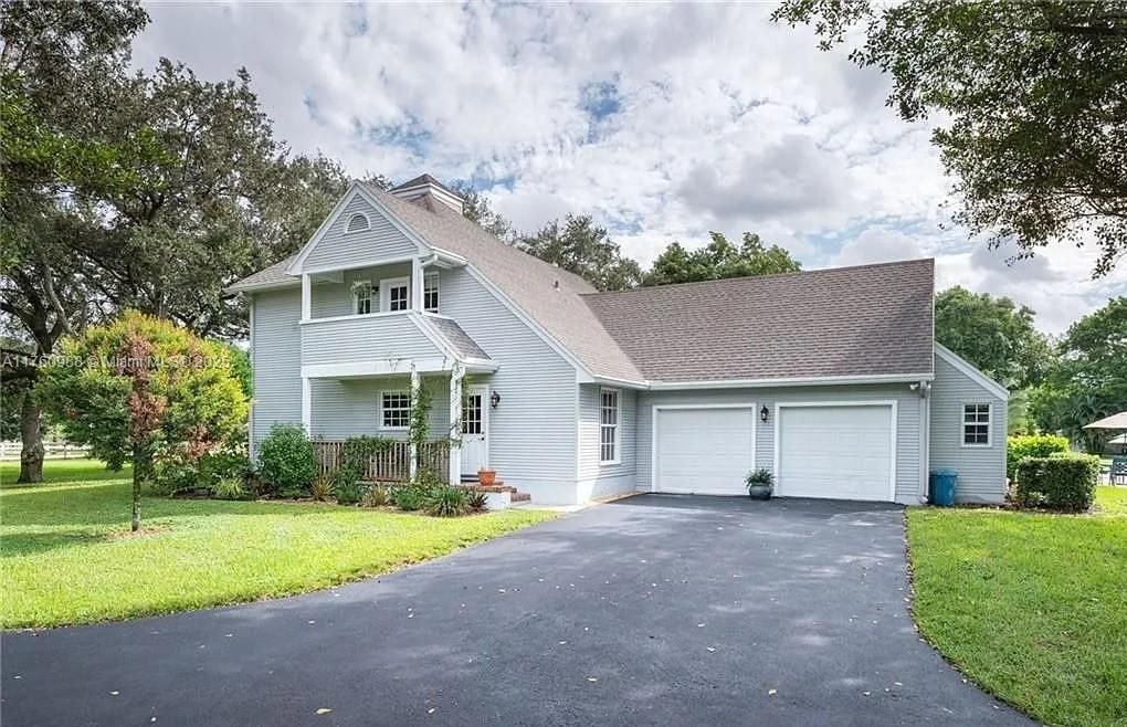 For Rent: $10,500 (4 beds, 3 baths, 2530 Square Feet)