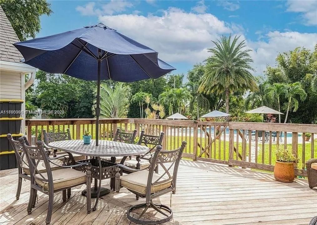 For Rent: $10,500 (4 beds, 3 baths, 2530 Square Feet)