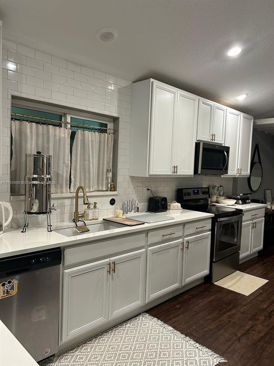 Недавно арендовано: $2,700 (3 спален, 2 ванн, 1572 Квадратных фут)