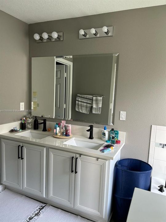 Недавно арендовано: $2,700 (3 спален, 2 ванн, 1572 Квадратных фут)