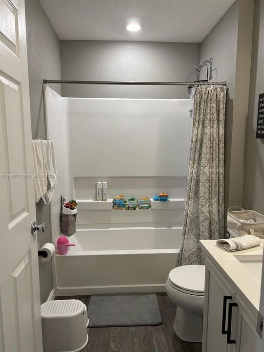 Недавно арендовано: $2,700 (3 спален, 2 ванн, 1572 Квадратных фут)