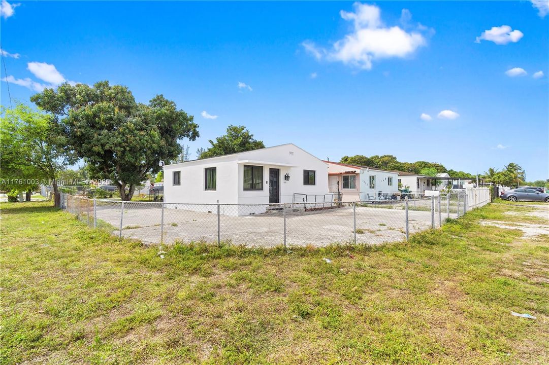 Recently Sold: $379,900 (2 beds, 1 baths, 780 Square Feet)