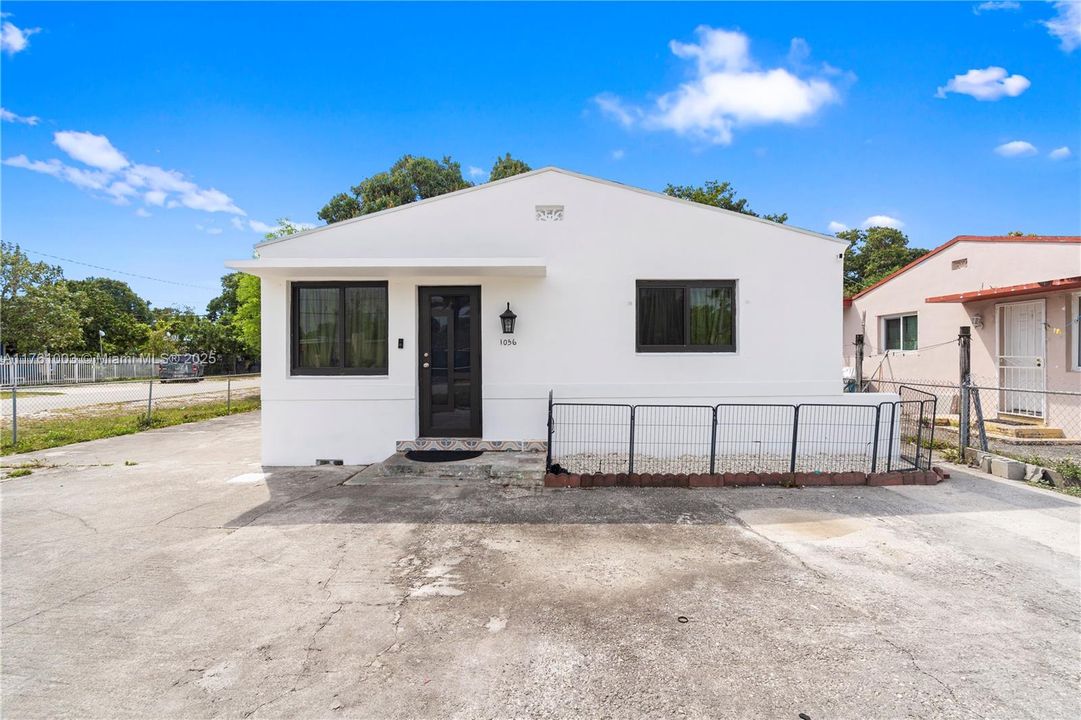 Recently Sold: $379,900 (2 beds, 1 baths, 780 Square Feet)