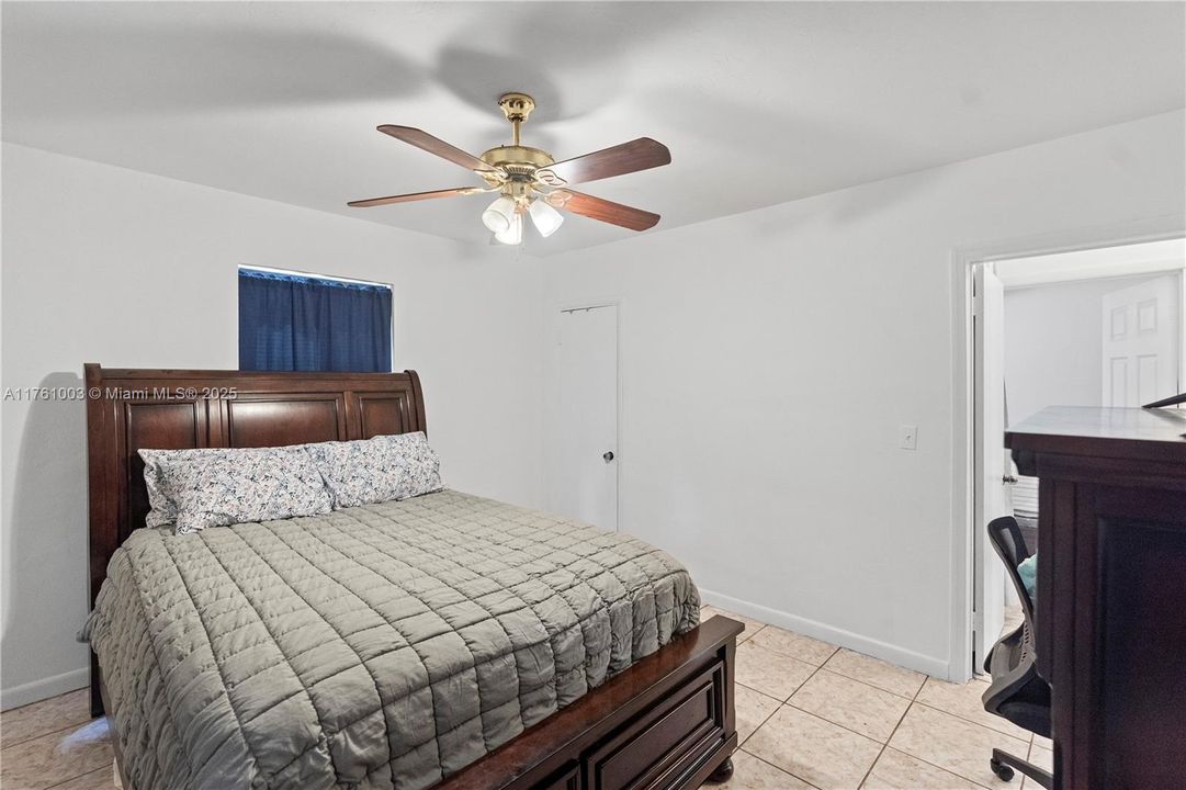 Recently Sold: $379,900 (2 beds, 1 baths, 780 Square Feet)