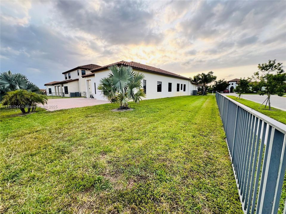 For Rent: $2,900 (4 beds, 3 baths, 0 Square Feet)