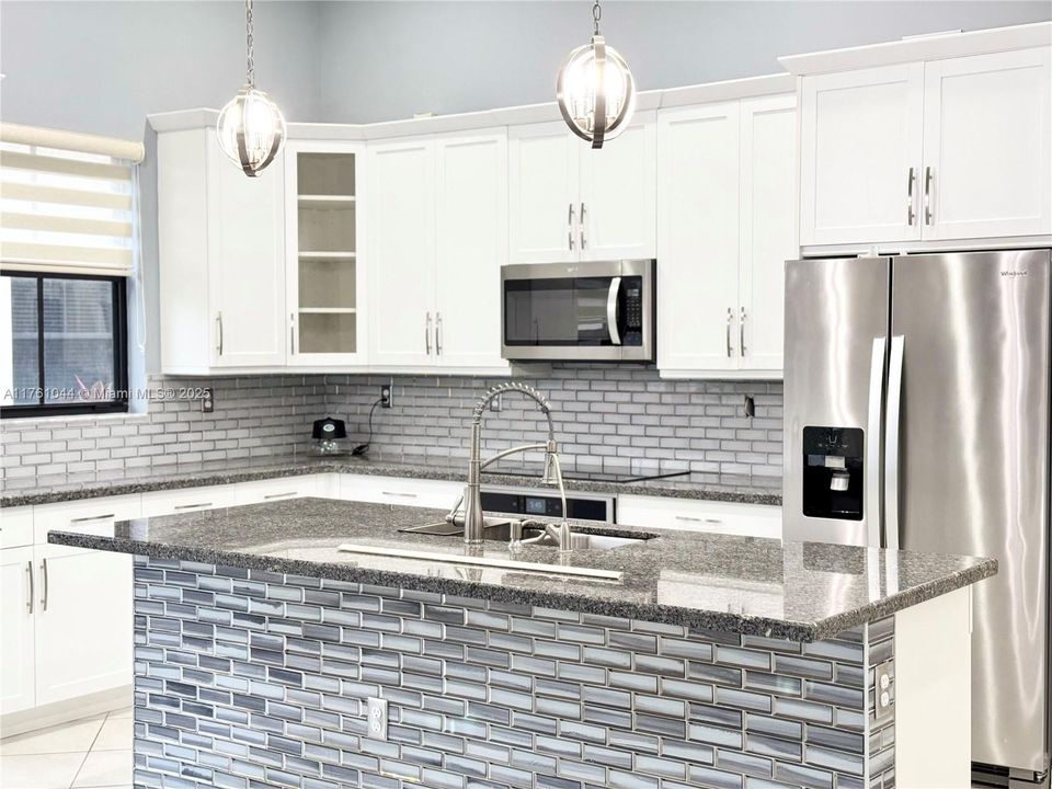 For Rent: $2,900 (4 beds, 3 baths, 0 Square Feet)