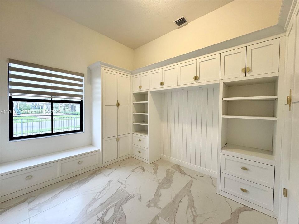 For Rent: $2,900 (4 beds, 3 baths, 0 Square Feet)