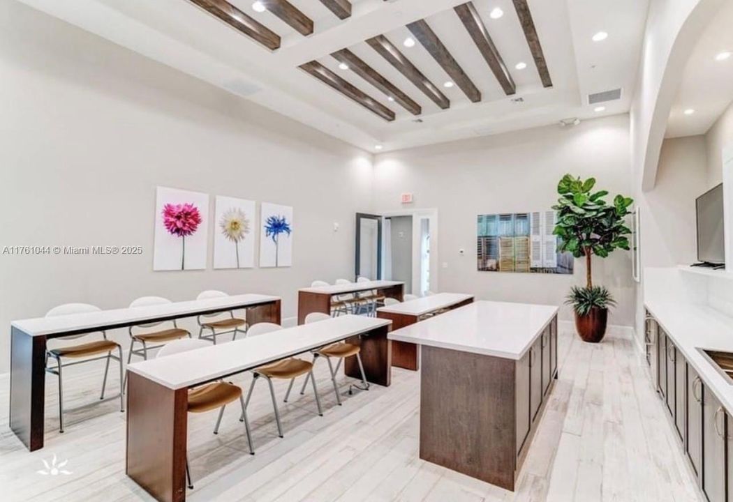 For Rent: $2,900 (4 beds, 3 baths, 0 Square Feet)