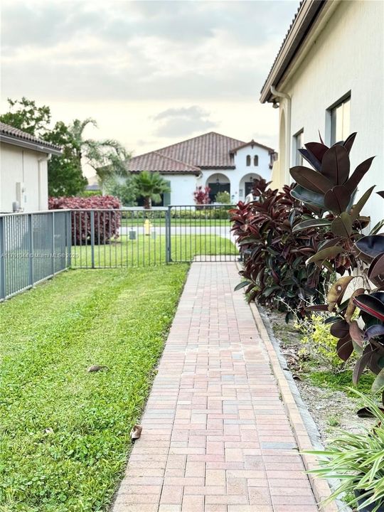 For Rent: $2,900 (4 beds, 3 baths, 0 Square Feet)