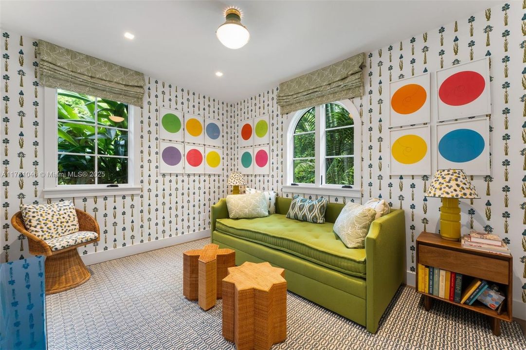 Recently Sold: $12,995,000 (6 beds, 6 baths, 6144 Square Feet)