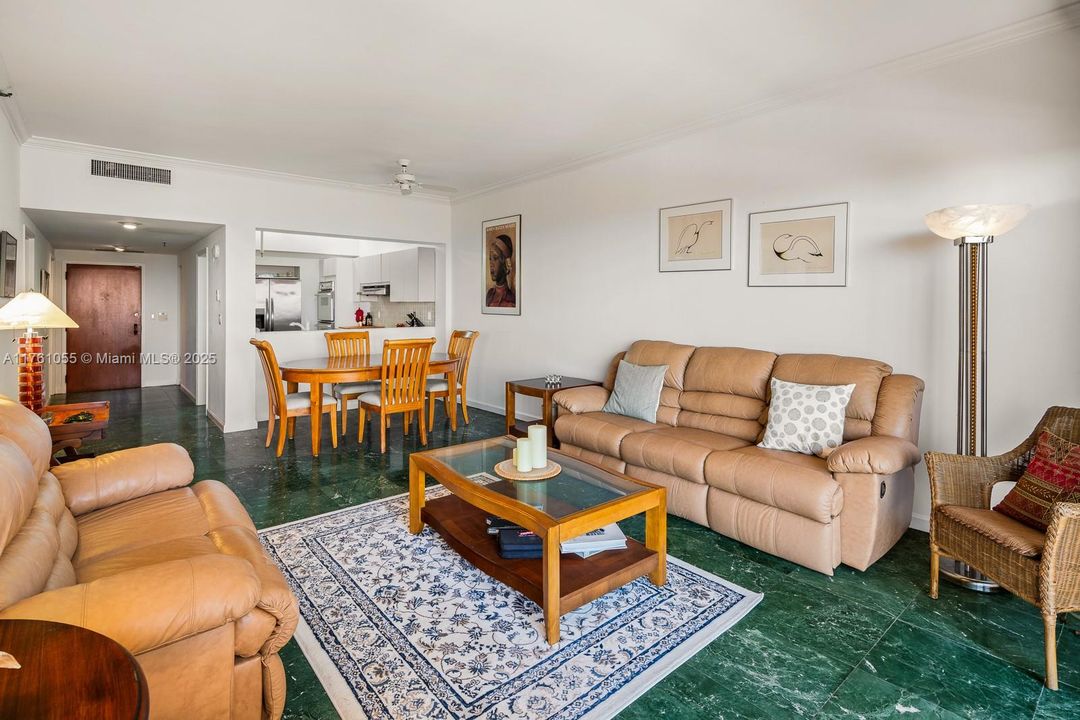 Недавно продано: $695,000 (1 спален, 1 ванн, 1059 Квадратных фут)