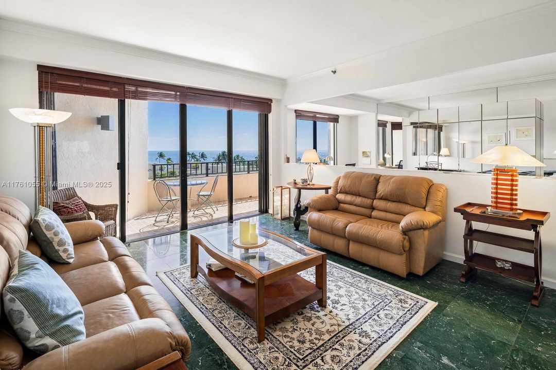 Недавно продано: $695,000 (1 спален, 1 ванн, 1059 Квадратных фут)